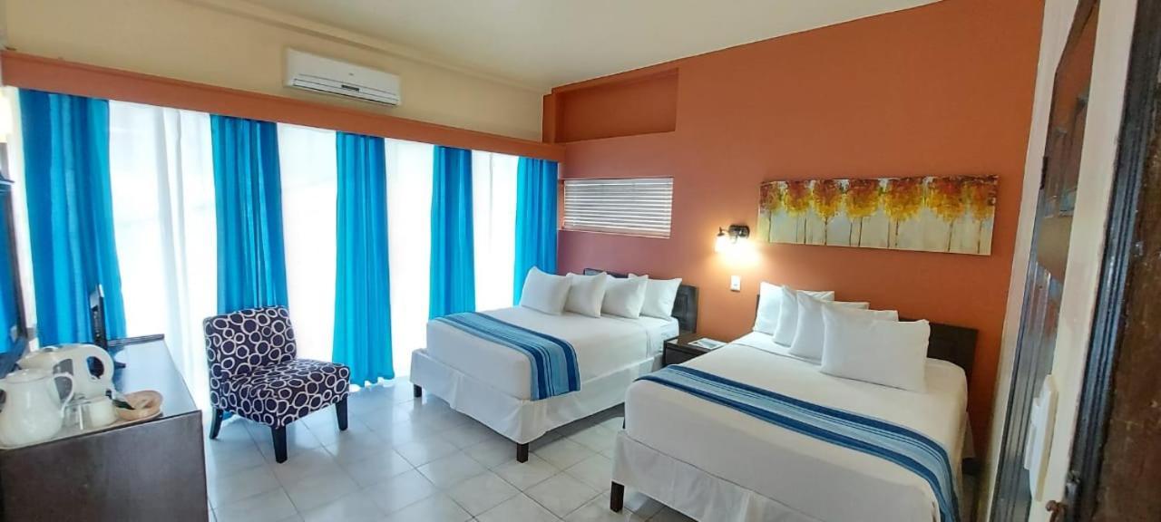 Tropikist Beach Hotel And Resort Краун Пойнт Екстериор снимка