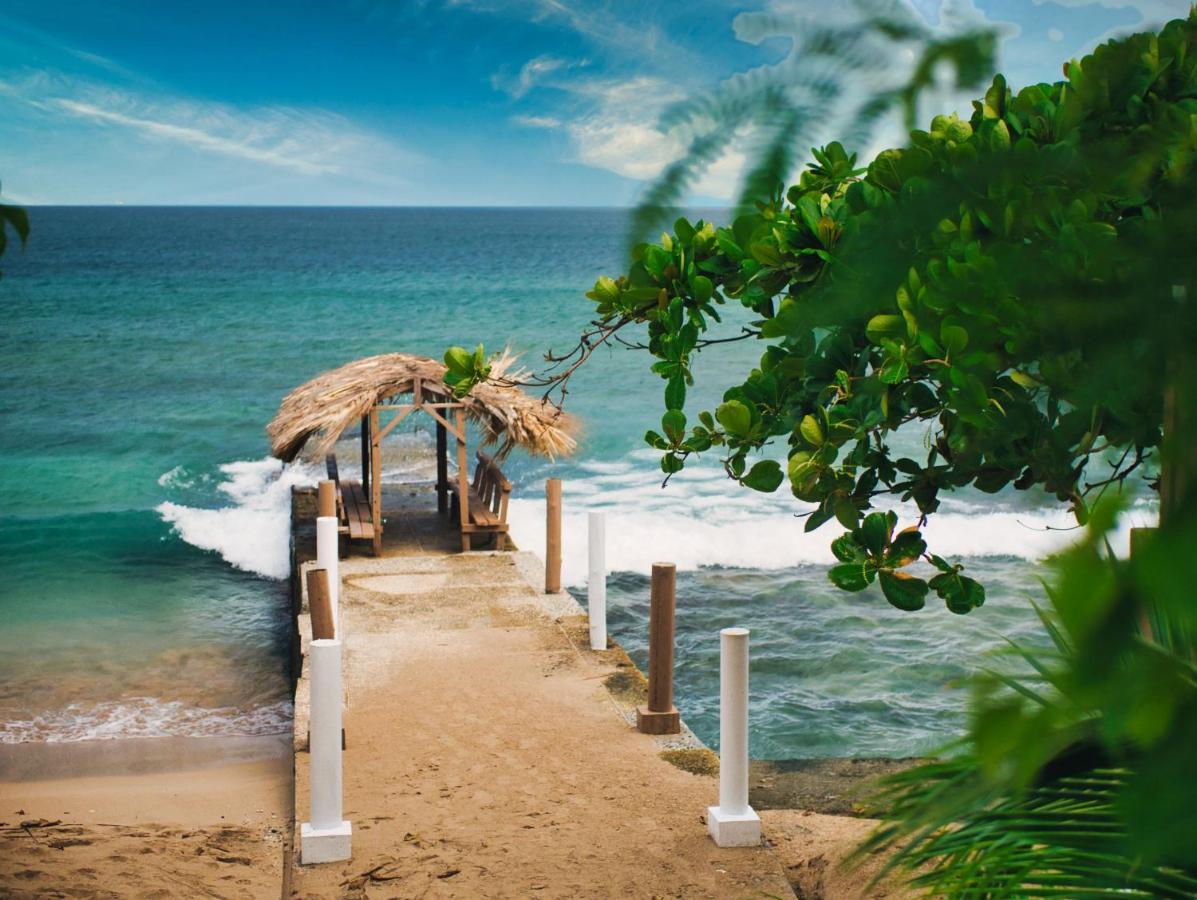 Tropikist Beach Hotel And Resort Краун Пойнт Екстериор снимка