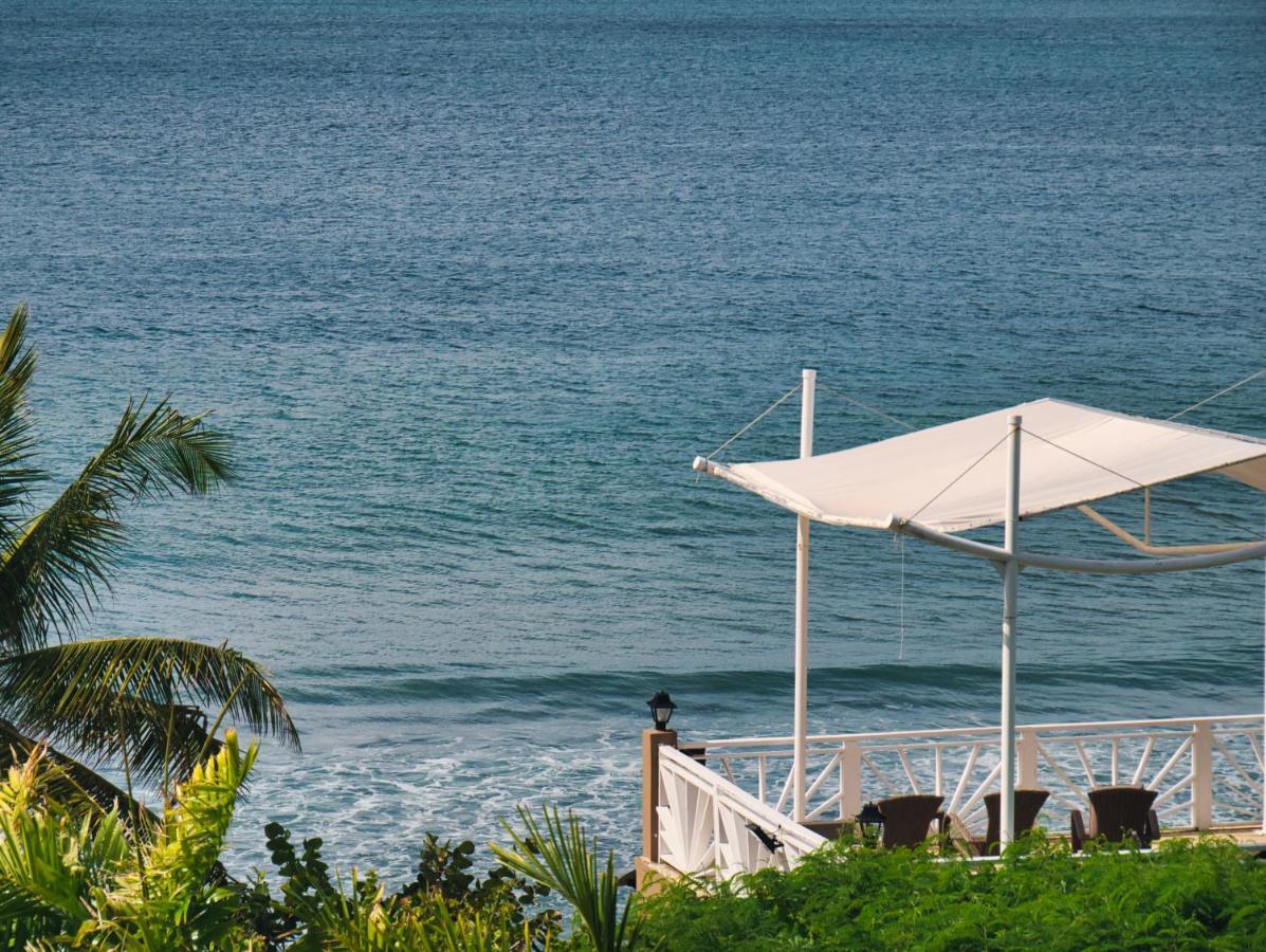 Tropikist Beach Hotel And Resort Краун Пойнт Екстериор снимка